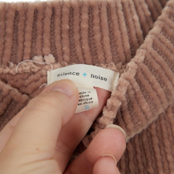 Urban Outfitters Silence + Noise Tan Chenille Crop Sweater Women's Size Small - Picture 7 of 9